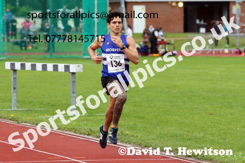 800 metres 01, NECAA Open Meeting, Morpeth, Sunday, March 23rd. David T. Hewitson/Sports for All Pics
